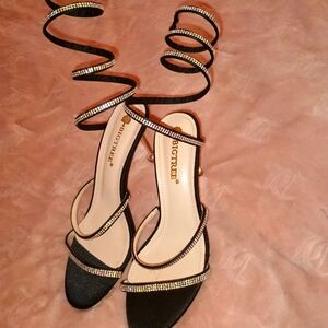 Nice pair of heels only wore twice !!